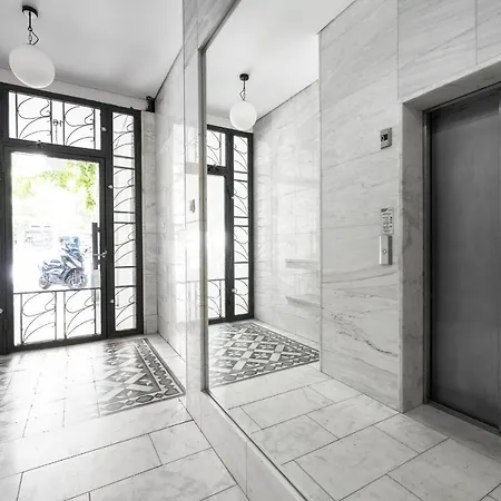 Breez Apartments, The Luxury Apartament